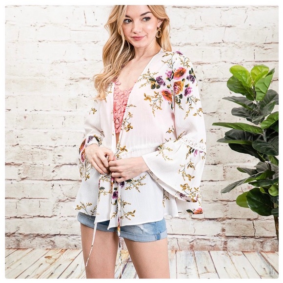 Angel Spell Bound Kimono Top - Picture 3 of 8